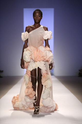 Illustration for article titled Fashion Show: Erin Fetherston